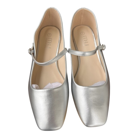 Silver Ballet Mary Jane Flats Adjustable Strap Square Toe Comfortable - Picture 5 of 10